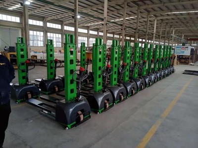 金華隨車(chē)叉車(chē)工廠 助力港口貨物裝卸搬運(yùn)高效作業(yè)