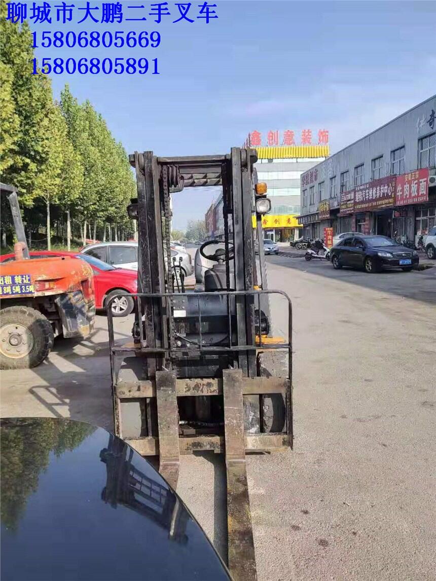 張飛工業(yè)園二手叉車銷售助力港口高效裝卸搬運(yùn)活動(dòng)