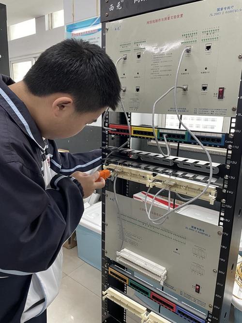 爭先競逐技術精湛 計算機網絡專業“鏈路端接與測試”月賽研究與實踐探析
